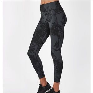 Zero Gravity Leggings